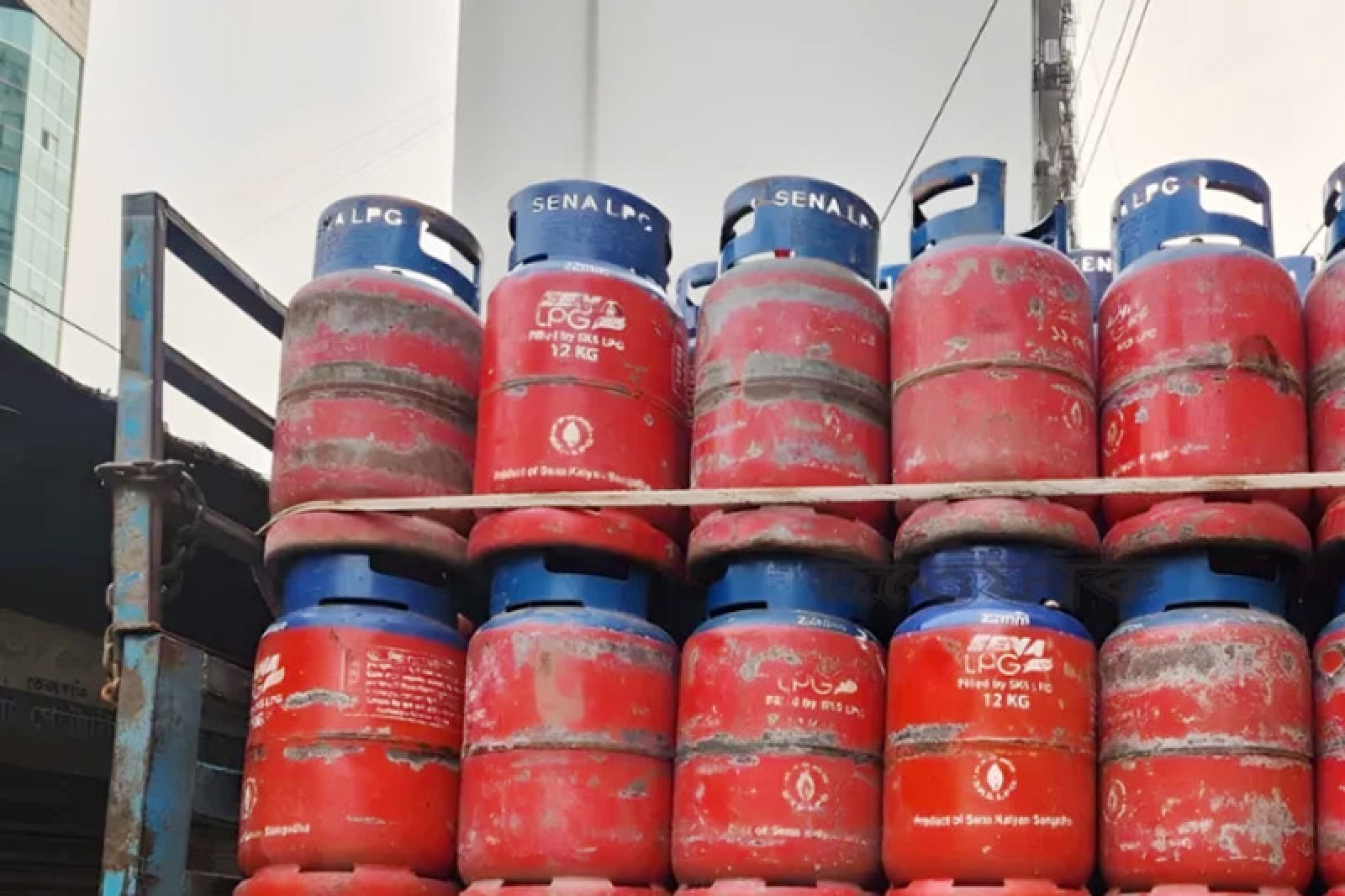 একলাফে বাড়ল ৩৮৭ টাকা দাম