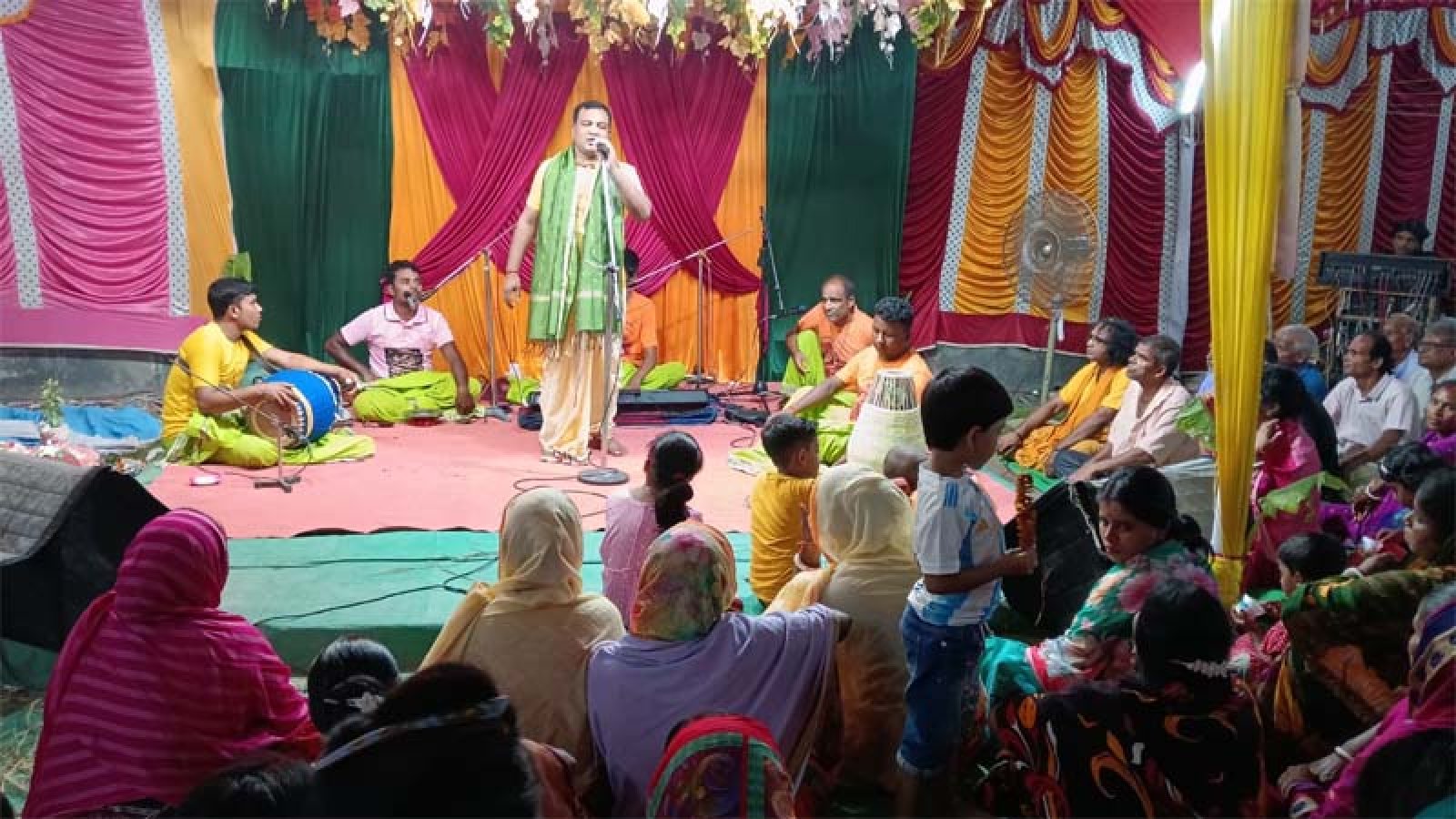 চাঁপাইনবাবগঞ্জ গোমস্তাপুরে ১৯৭১ সালের শহীদদের স্মরণে যজ্ঞা অনুষ্ঠান অনুষ্ঠিত