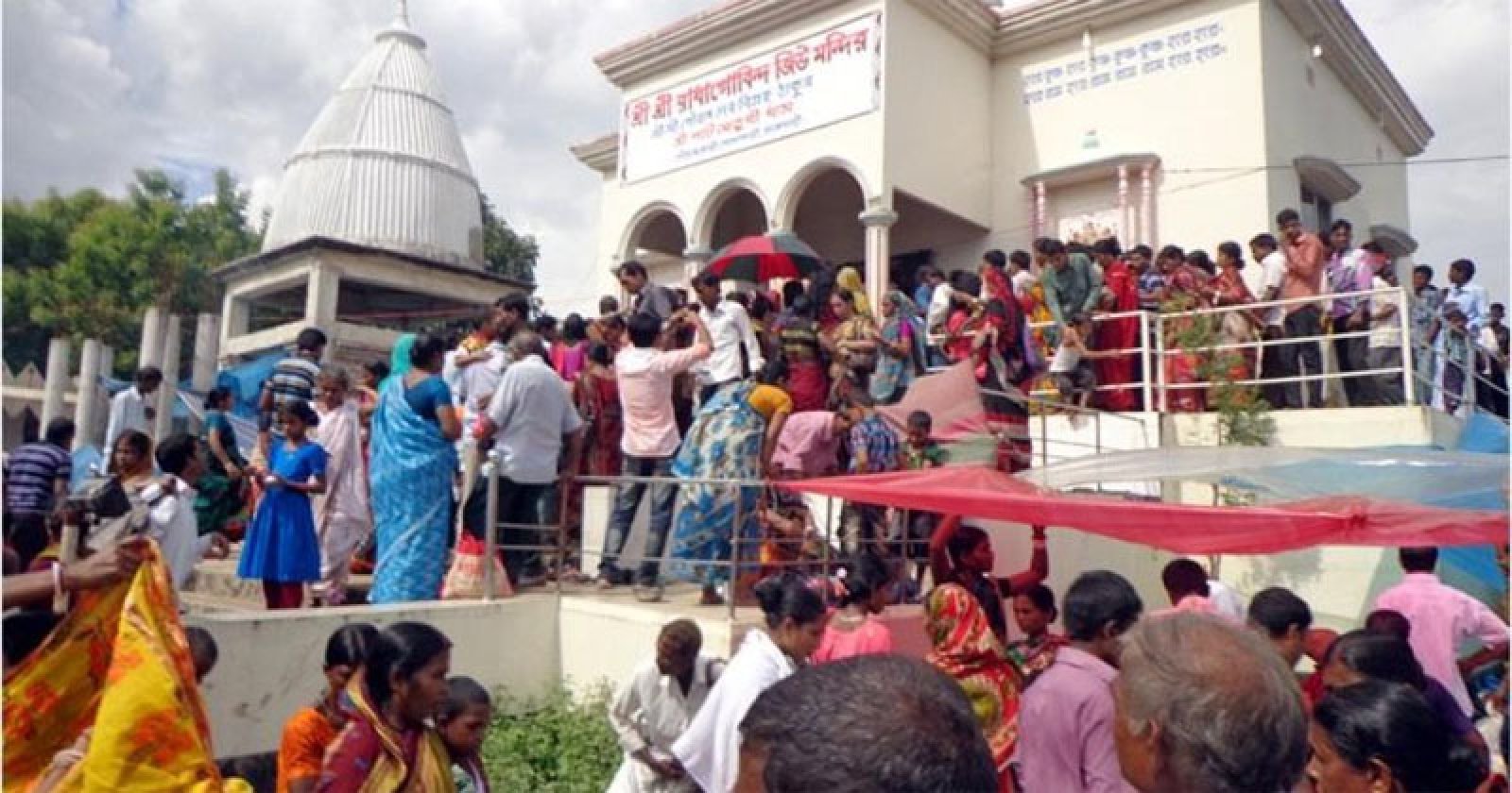 গোদাগাড়ীতে লাখো ভক্তের উপস্থিতিতে শেষ হলো ঠাকুর নরোত্তম দাসের তিরোভাব মহোৎসব