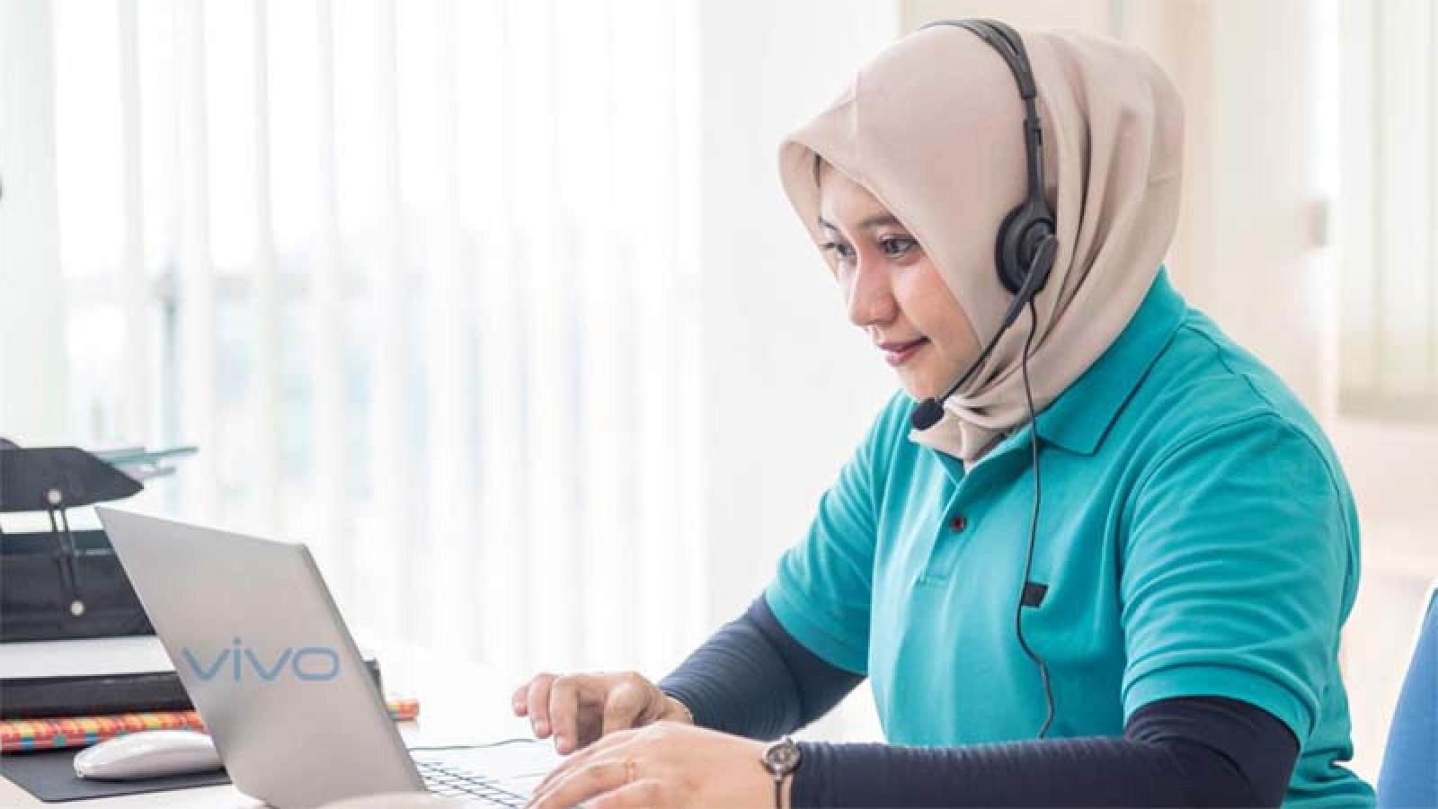 চাকরি দেবে ভিভো, কাজে কল সেন্টারে