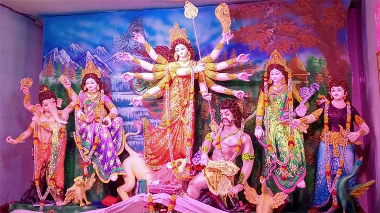 আজ দুর্গোৎসবের মহাসপ্তমী