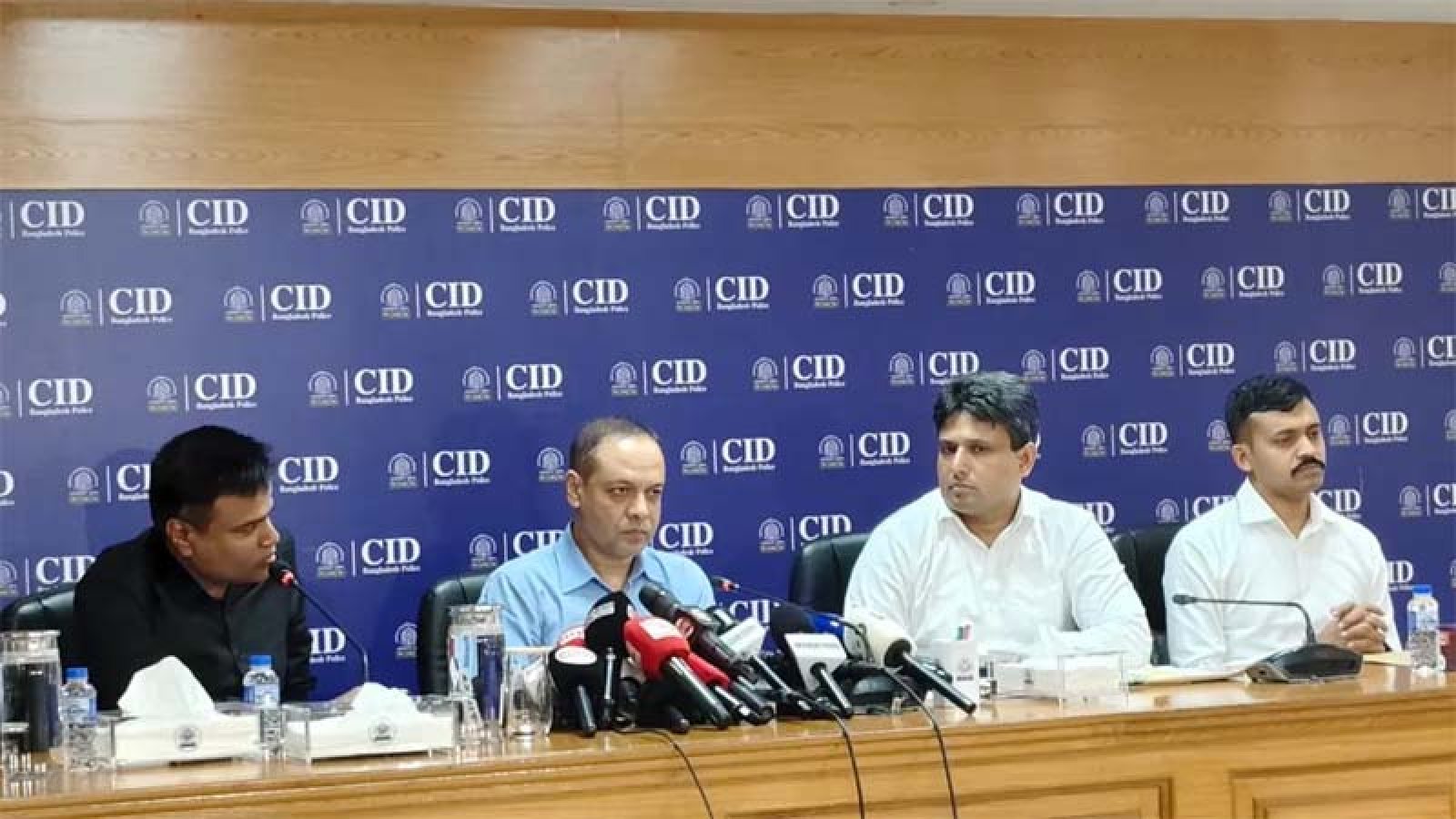 পুলিশে চাকরি দেওয়ার নামে প্রতারণা, সিআইডির হাতে গ্রেপ্তার ২