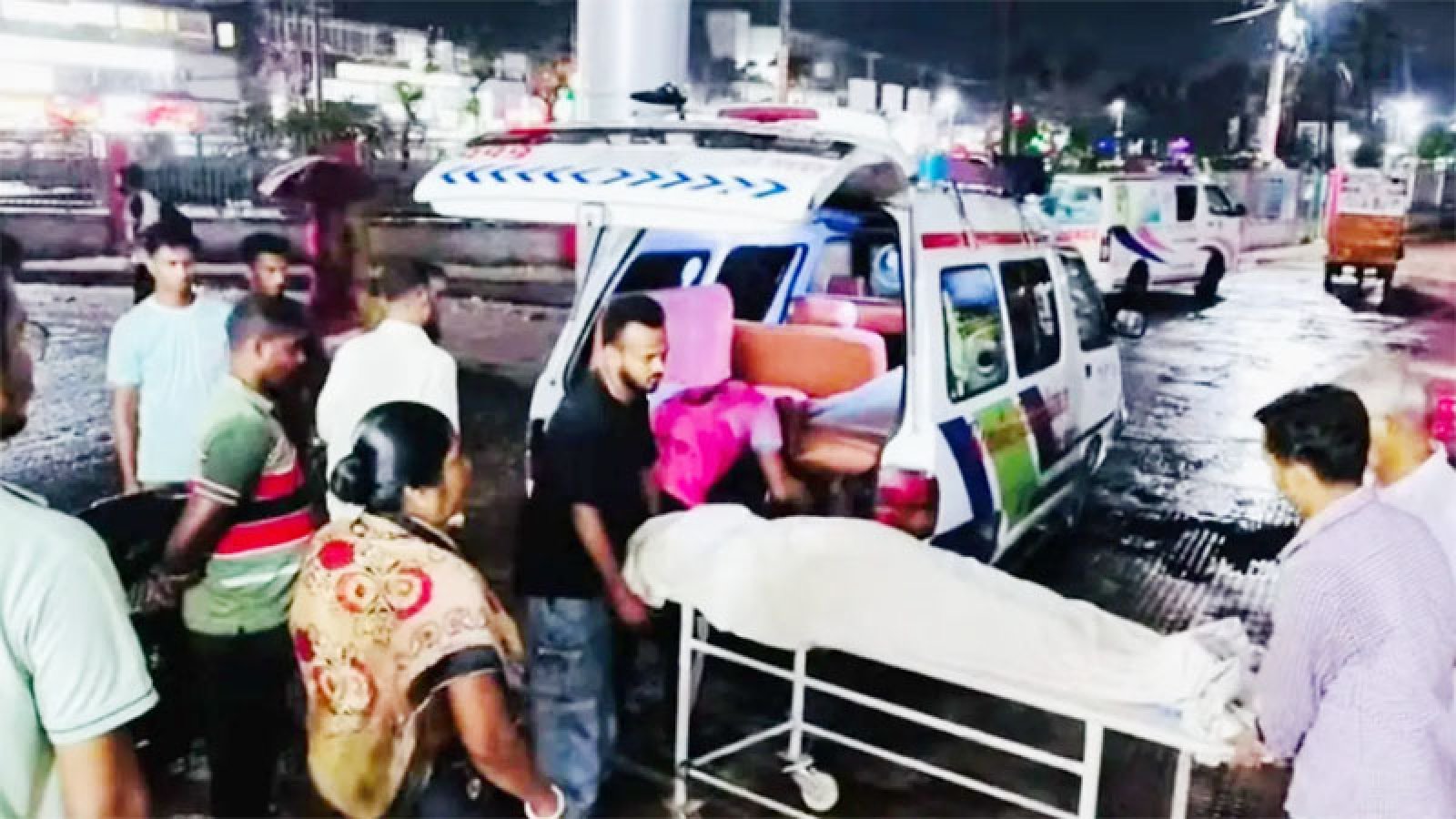 ২০০ টাকার জন্য অক্সিজেন খুলে নিলেন কর্মচারী