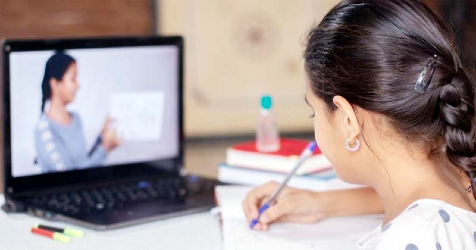 শিক্ষাপ্রতিষ্ঠানে সপ্তাহে  ৩ দিন অনলাইনে ক্লাস