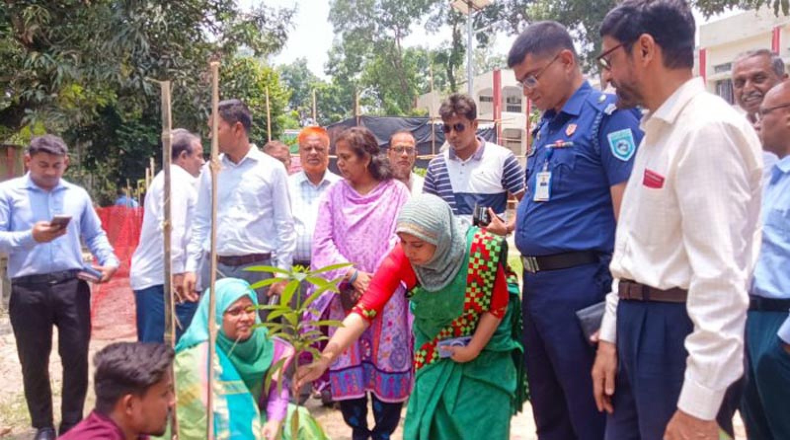 পঞ্চগড়ে বৃক্ষরোপণ কর্মসূচীর উদ্বোধন