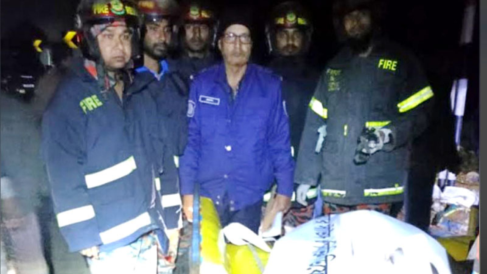 নওগাঁয় ডাম্প ট্রাকের চাপায় ৫ জন নিহত